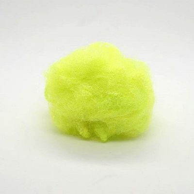 테니스 공 피복을 위한 9d x 64mm 삼각형 폴리에스테 요소 섬유 빛나는 녹색